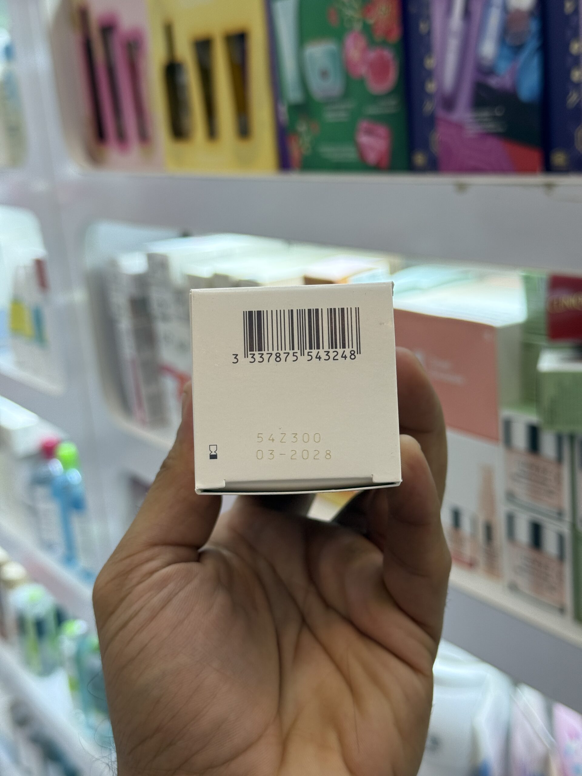 سرم آبرسان ویشی مدل مینرال 89 حجم 50 میل - Image 3